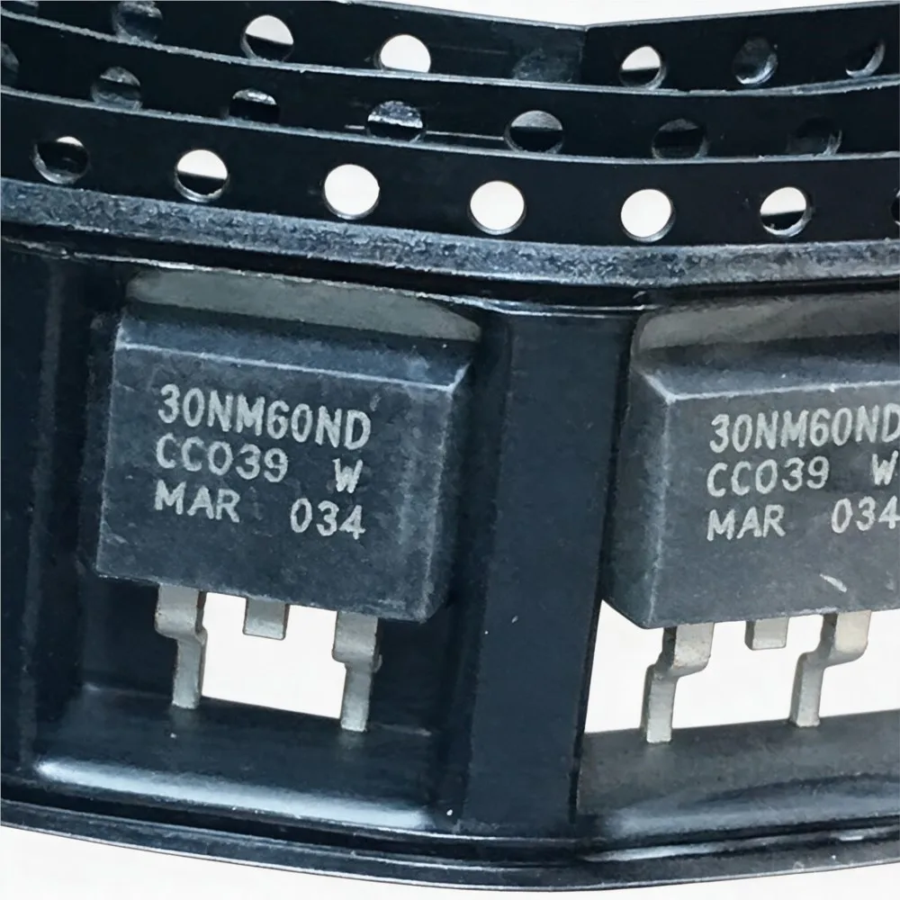 5PCS 30NM60ND UC28025DW SP3232EEN LT8705AIFE MOC3061 LVDS049