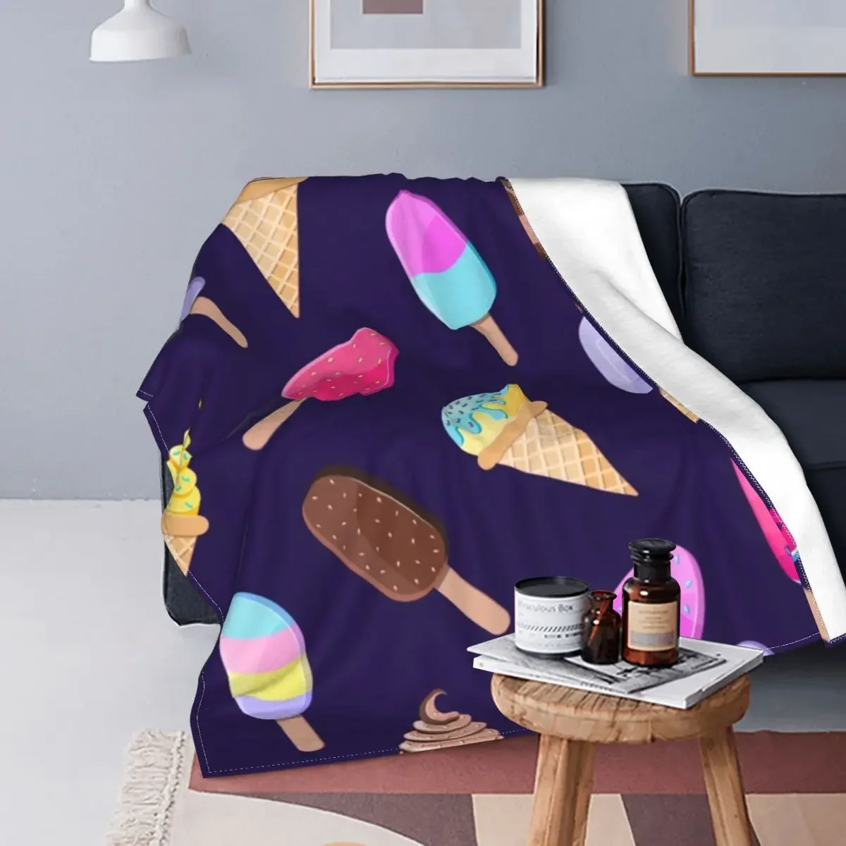 Ice Cream Cartoon Pattern Fleece Flannel Blanket for Bed Couch Blanket Super Soft Lightweight All Season Warm Teenage Girls Gift