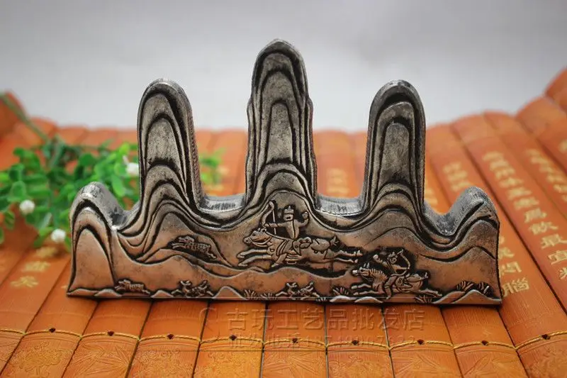 

Early years handicrafts pattern brass bronze collection, three-dimensional miscellaneous hunting pattern white copper pen holder