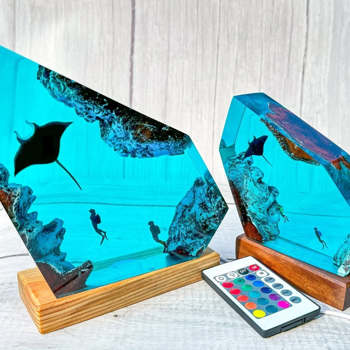 

New Manta Ray and Diver Resin Ocean Light Handmade Home Atmosphere Decorative Ornament Gift