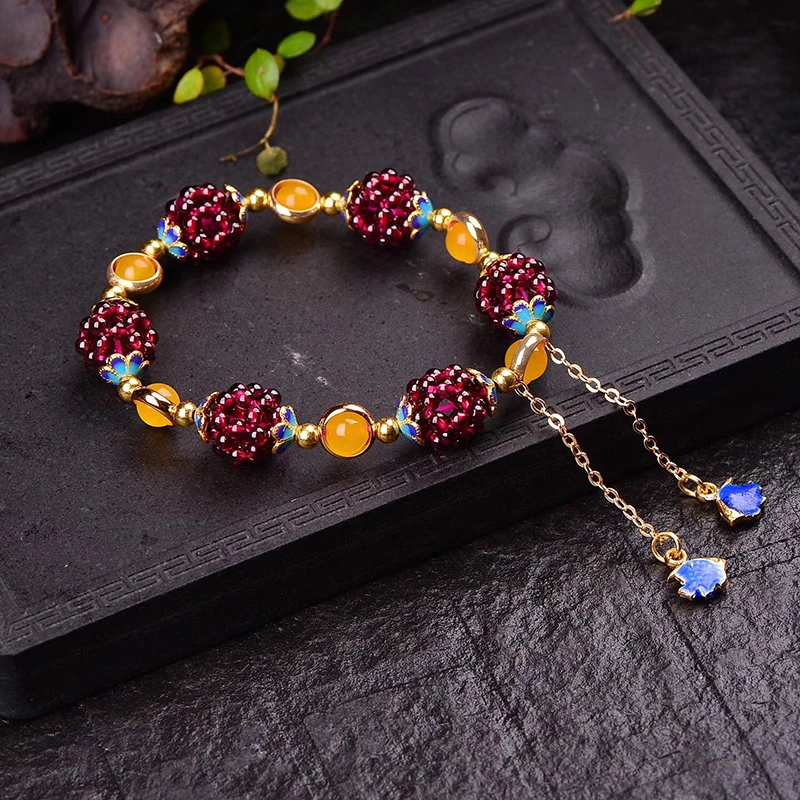 Ethnic Cute Natural Garnet Strand Bracelets Multicolor Hand-Knitted Pomegranate Crystal Charming Bracelet Fine Jewelry For Women