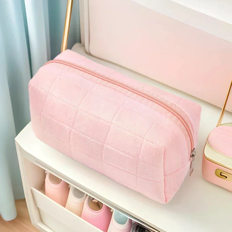 

Solid Fur Cosmetic Storage Bag Large Women Zipper Makeup Organizer Handbag Stationery Pencil Case Travel Make Up Toiletry Punch
