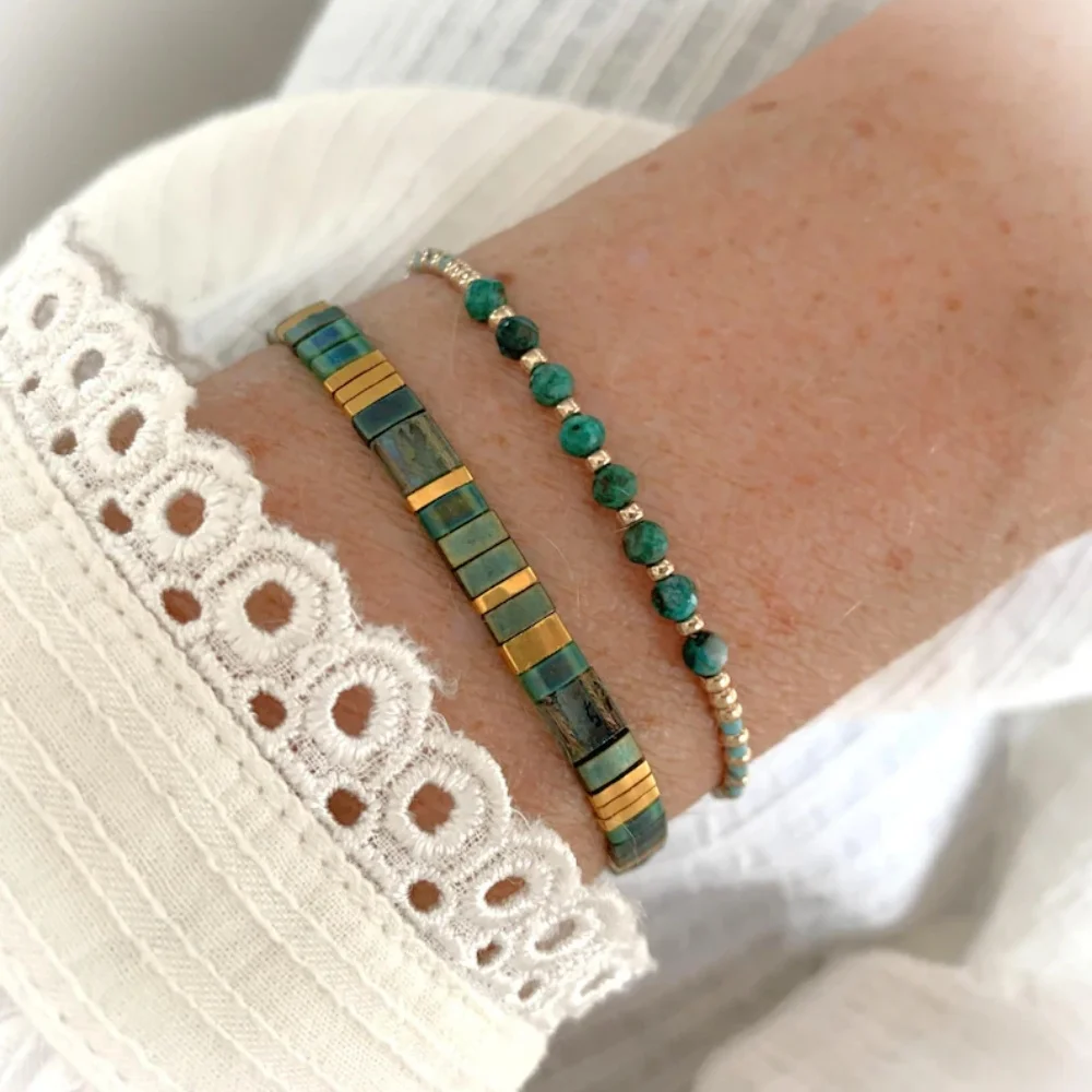 

2pcs 2025Handmade Boho Green Beaded Bracelet Set for Women Gold Plated Charm Natural Stone Stackable Jewelry Trendy Summer Gift