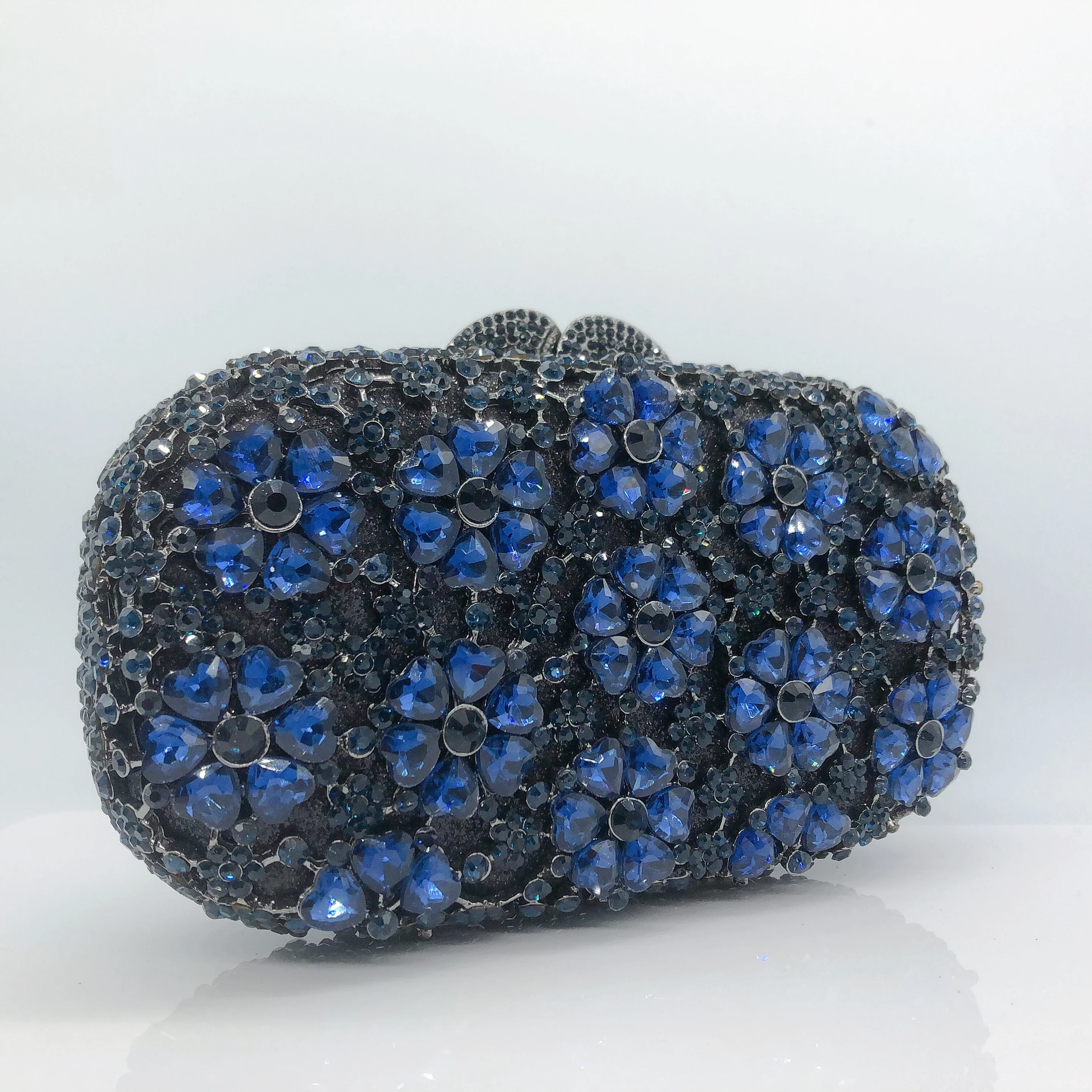 Wholesale Luxury Love Glass Flower Crystal Clutch Official Party 2023