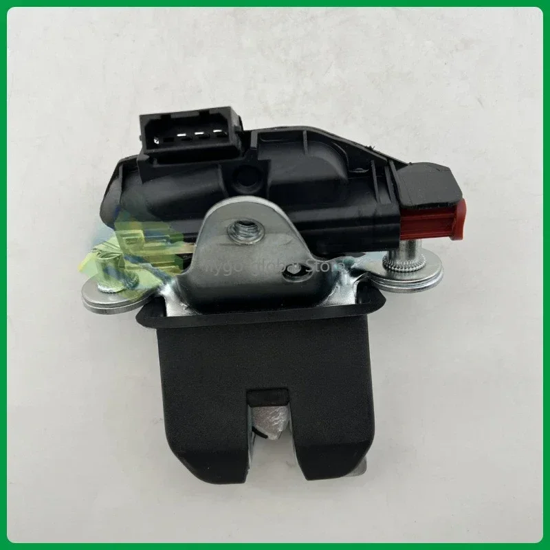 

The tailgate lock is available for Volkswagen Polo 6RU827505 6RU 827 505