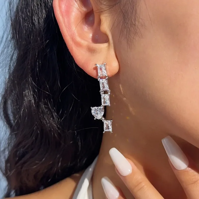 Exquisite daughter gold white zircon, love sugar cube fringed stud earrings banquet luxury earrings light luxury high-end