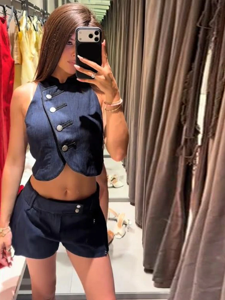 Neue sexy Damen-Partykleidung: Crop-Top mit seitlicher Knopfleiste, ärmellose Neckholder-Weste und Low-Waist-Shorts im Streetwear-Stil – Detail 3