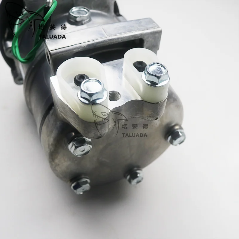 For Komatsu Air Conditioning Compressor Aircon Compressor Engine Air Compressor High Quality Hot Sale Excavator Parts 200801079