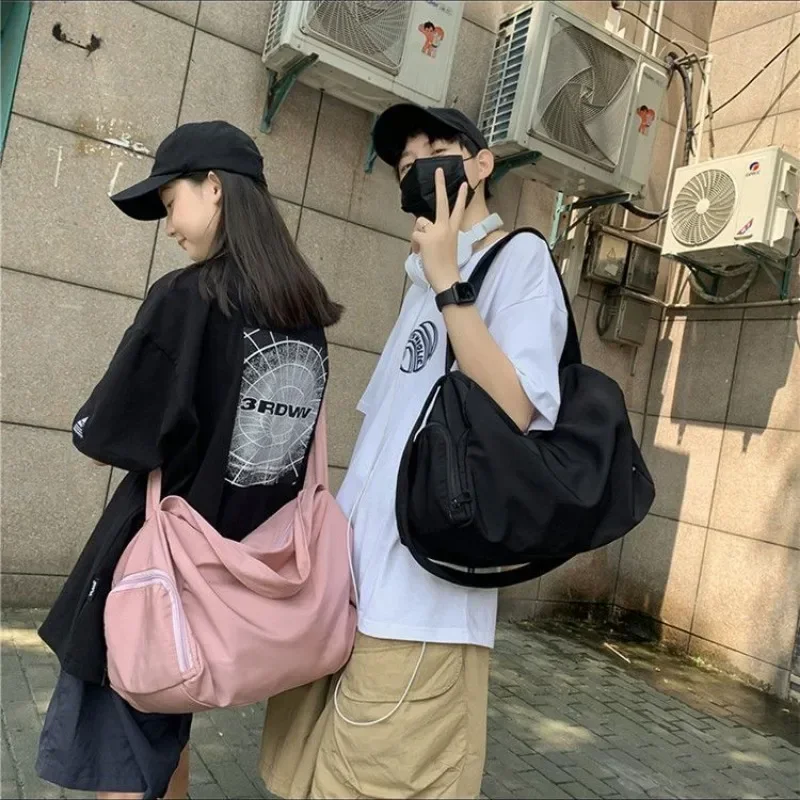 Bolsos de mensajero lisos simples coreanos de alta capacidad, bolso de mano Grunge para estudiantes japoneses, bolsos cruzados que combinan con todo Y2k para hombres y mujeres