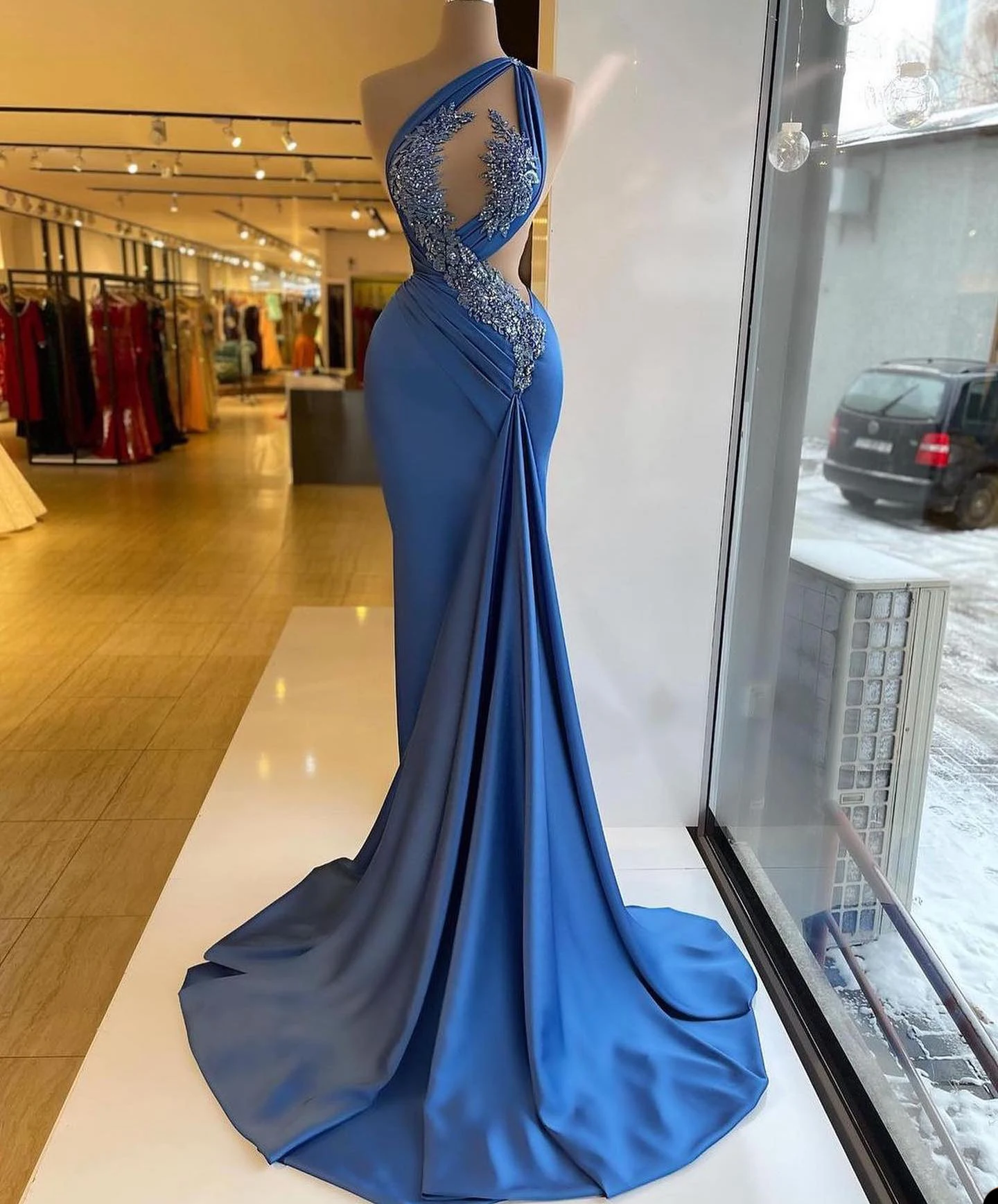 Glamorous Mermaid Evening Dress Formal Occasion Dresses Hollow Applicant Beads Cutaway Side Floor Court Gown Dress 댄스 파티 드레스