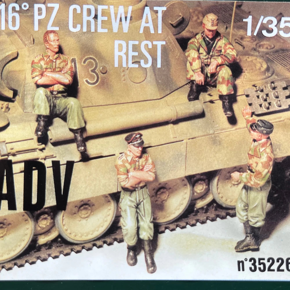 Zestawy figurek żywicznych w skali 1/35 GK, Czterech Osób, Bez Czołgu, Motyw Militarny, Niezmontowane i Niepomalowane, 208RMC