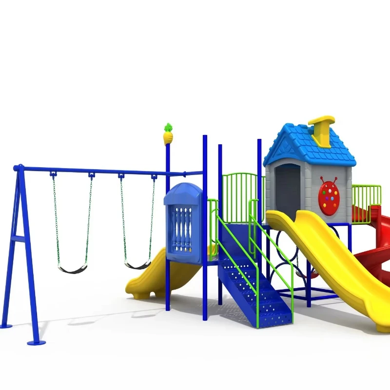 

Небольшой пластиковый детский уличный игровой комплекс: качели и горка для детей