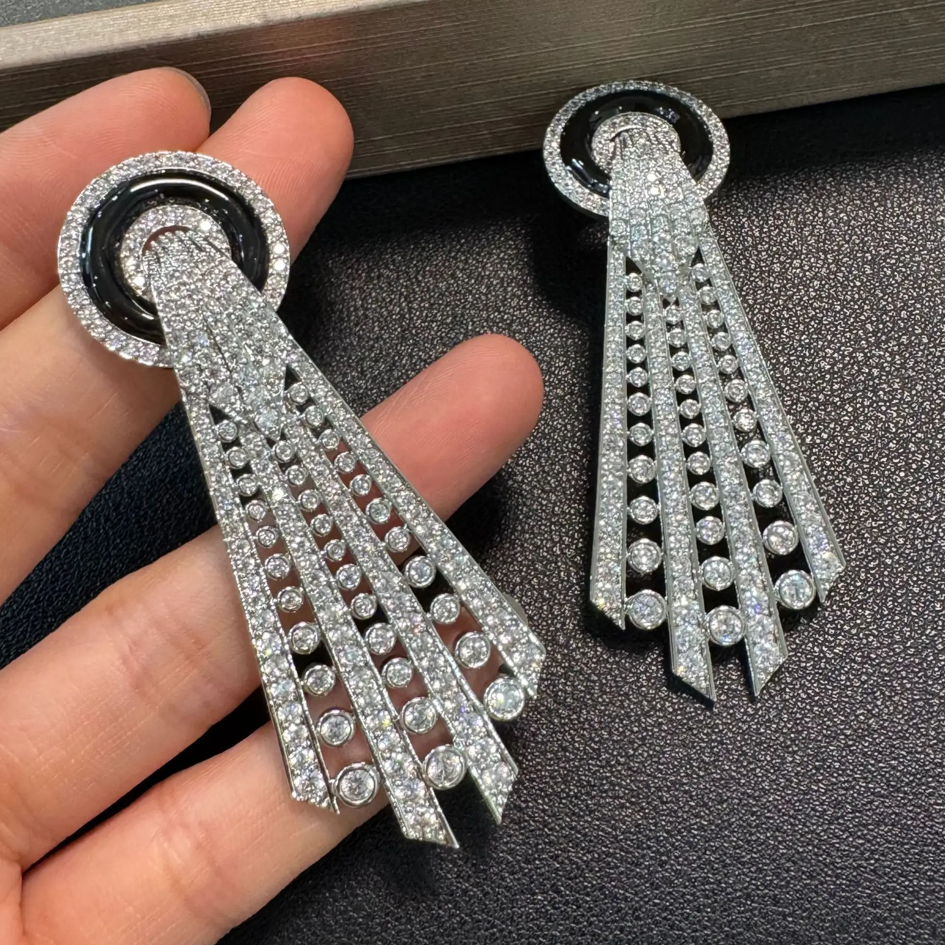 Luxury Long Tassel Drop Earrings Sparkly Cubic Zirconia Dangle Earrings Statement Jewelry for Women Evening Party Wear