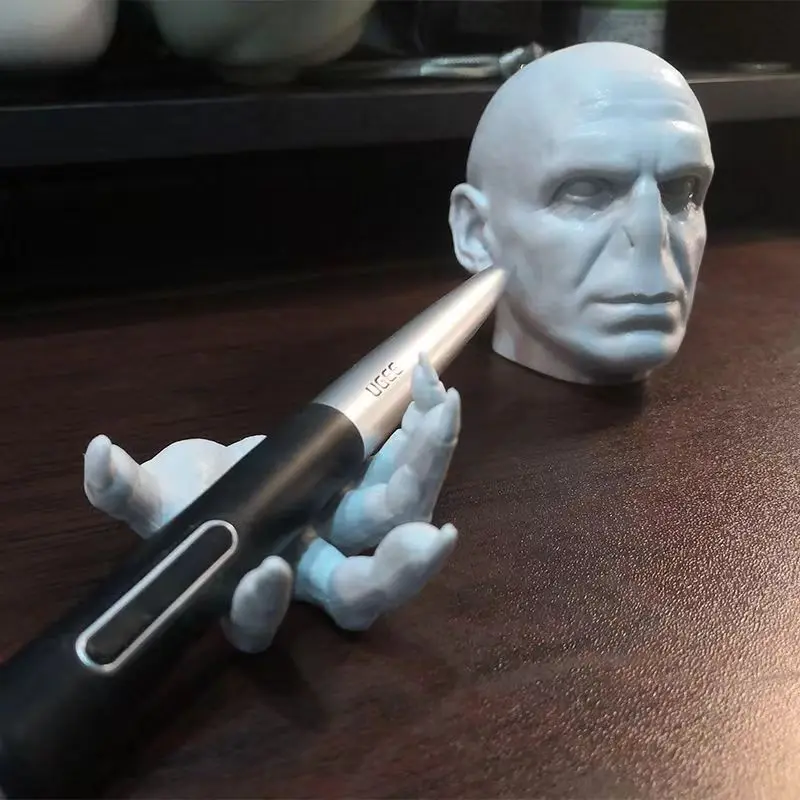 

Voldemort Creative Tabletop Furniture Vintage Finger pen holder Tabletop decorative arts and crafts gifts