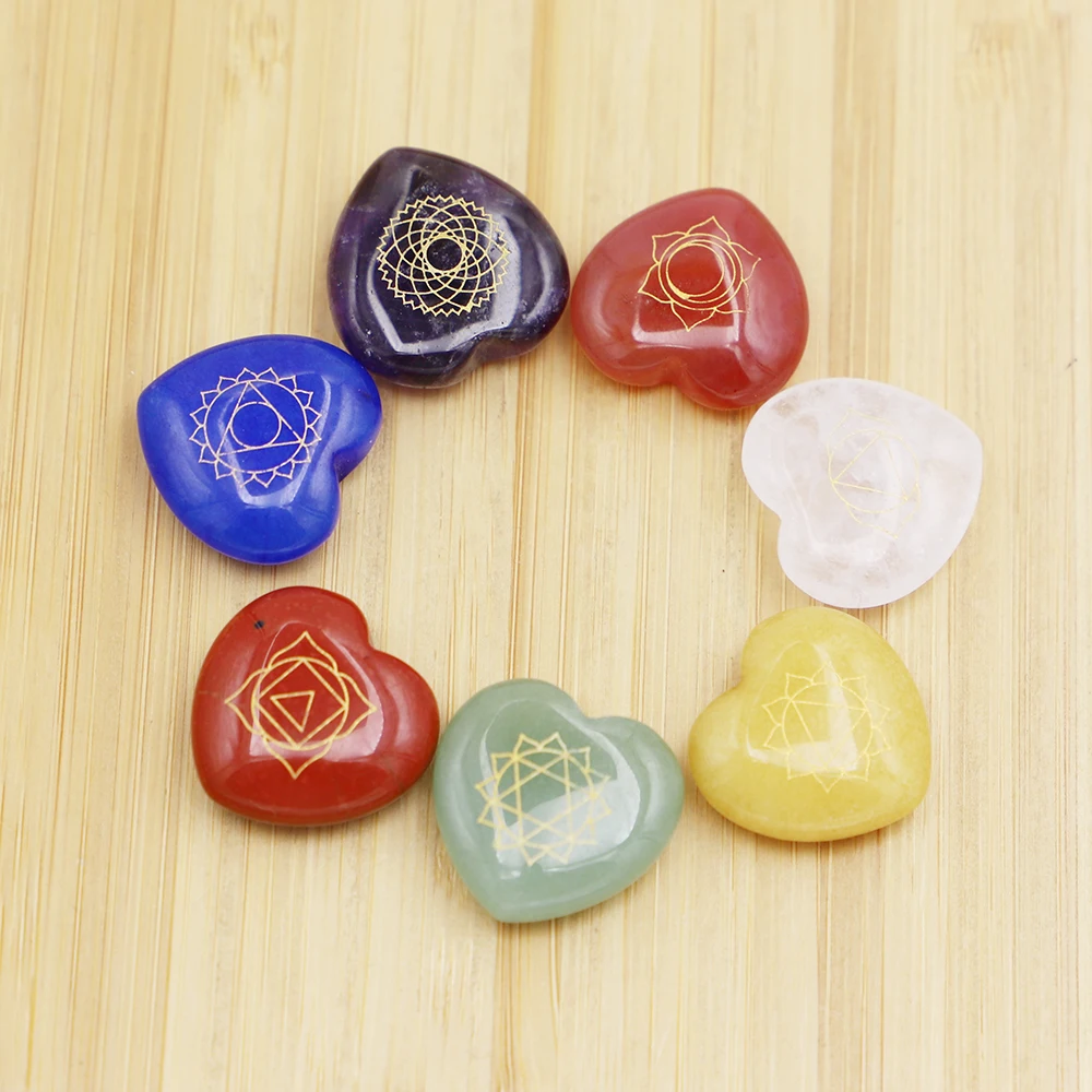 

Natural Colorful Love Agate Non-porous Multi-color Heart Carving Yoga Rune Original Stone Ornaments Jewelry Production 7Pcs/ Lot