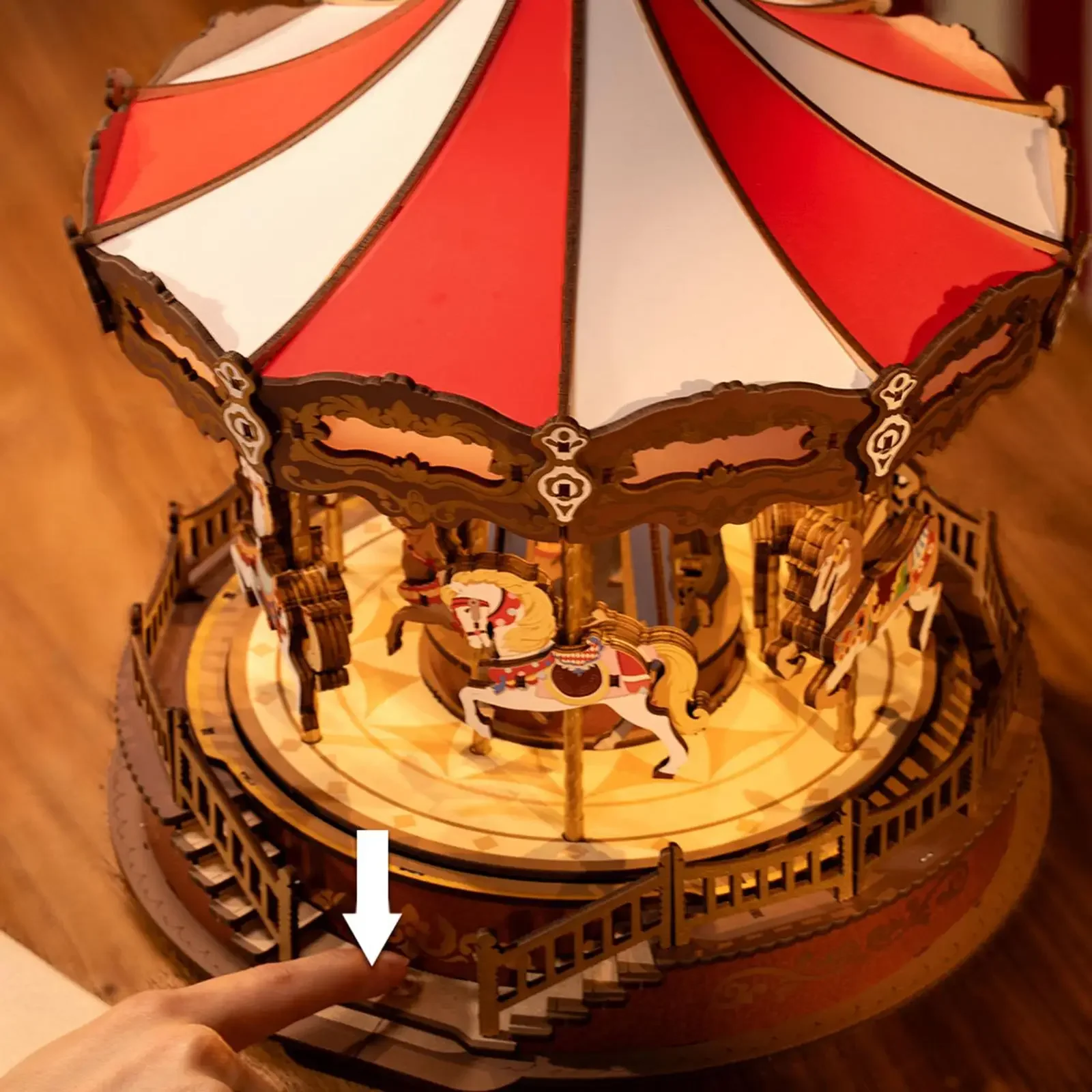 Christmas Gift Carousel Music Box Collectible Multifunctional Ornament Decorative Rotating Music Box Clockwork for Girls Women
