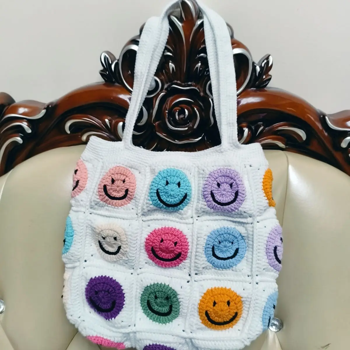 

Grandmother's Smiling Face Bag with Woolen Spliced One Shoulder Handmade Hooked Woven Bag Finished Product Shipped