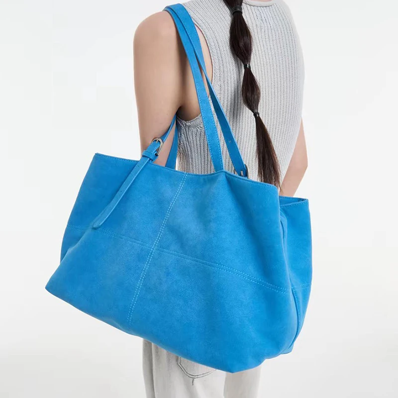 Minimalist Frosted Large Capacity Shoulder Bag European And American Fashion Multi Layer Soft Tote Bag Commuter Shopping Bag
