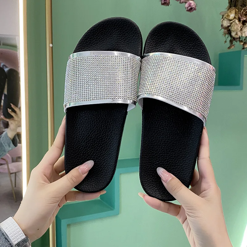 

Summer Women Slippers Faionable Diamond Slippers Anti-Slip Wear-Resistant Soft Bottom Sandals Women Beach Shoes New