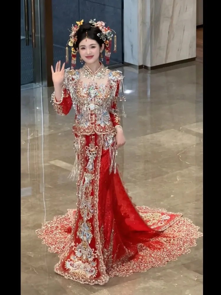 

New Chinese-style light luxury and niche style toasting wedding dress for brides in red