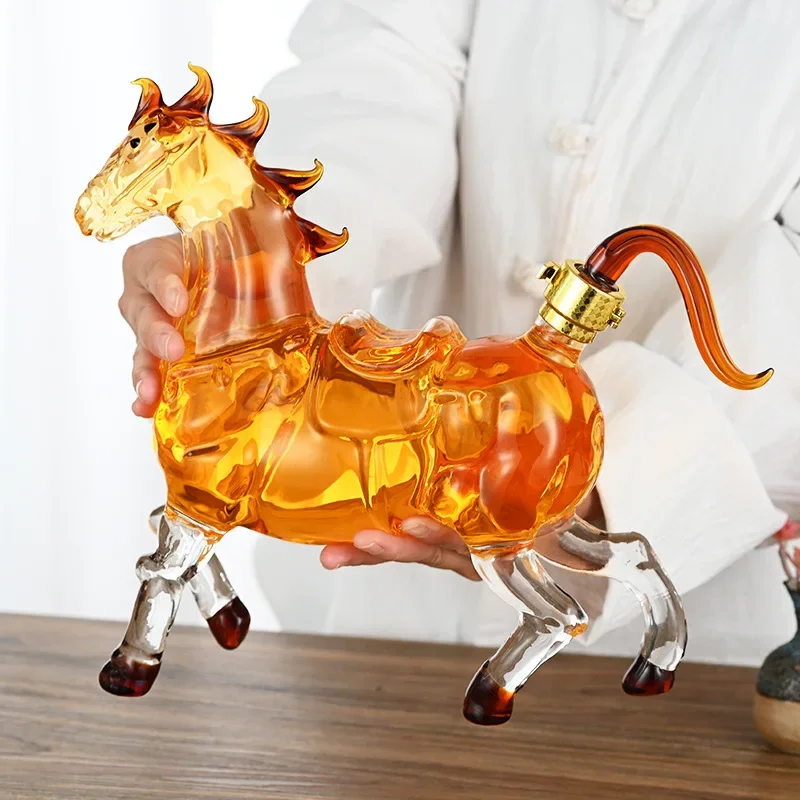 Horse shaped animal whiskey decanter lead-free glass 1000ML Alcohol Bottle Unique Liquor Bar and Party Decorations