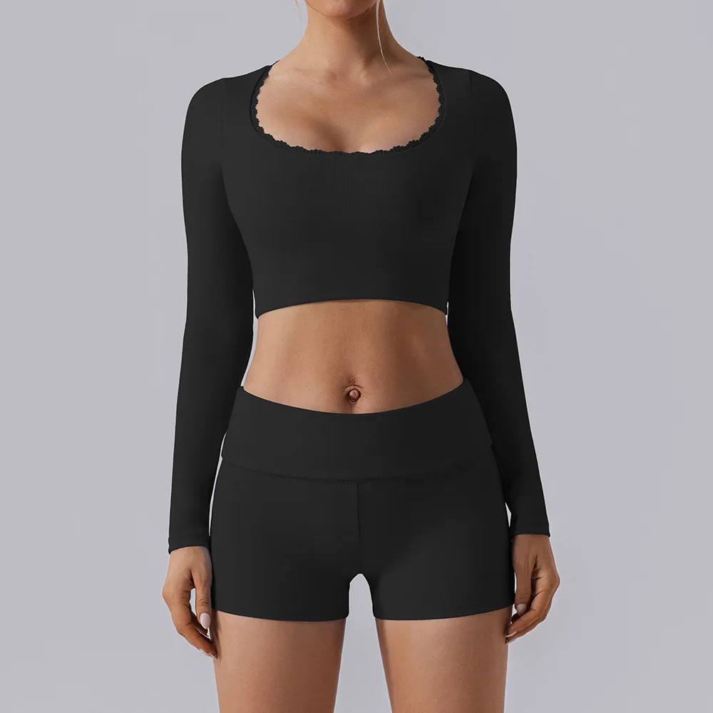 Рисунок 6 - кружевной женский комплект для йоги