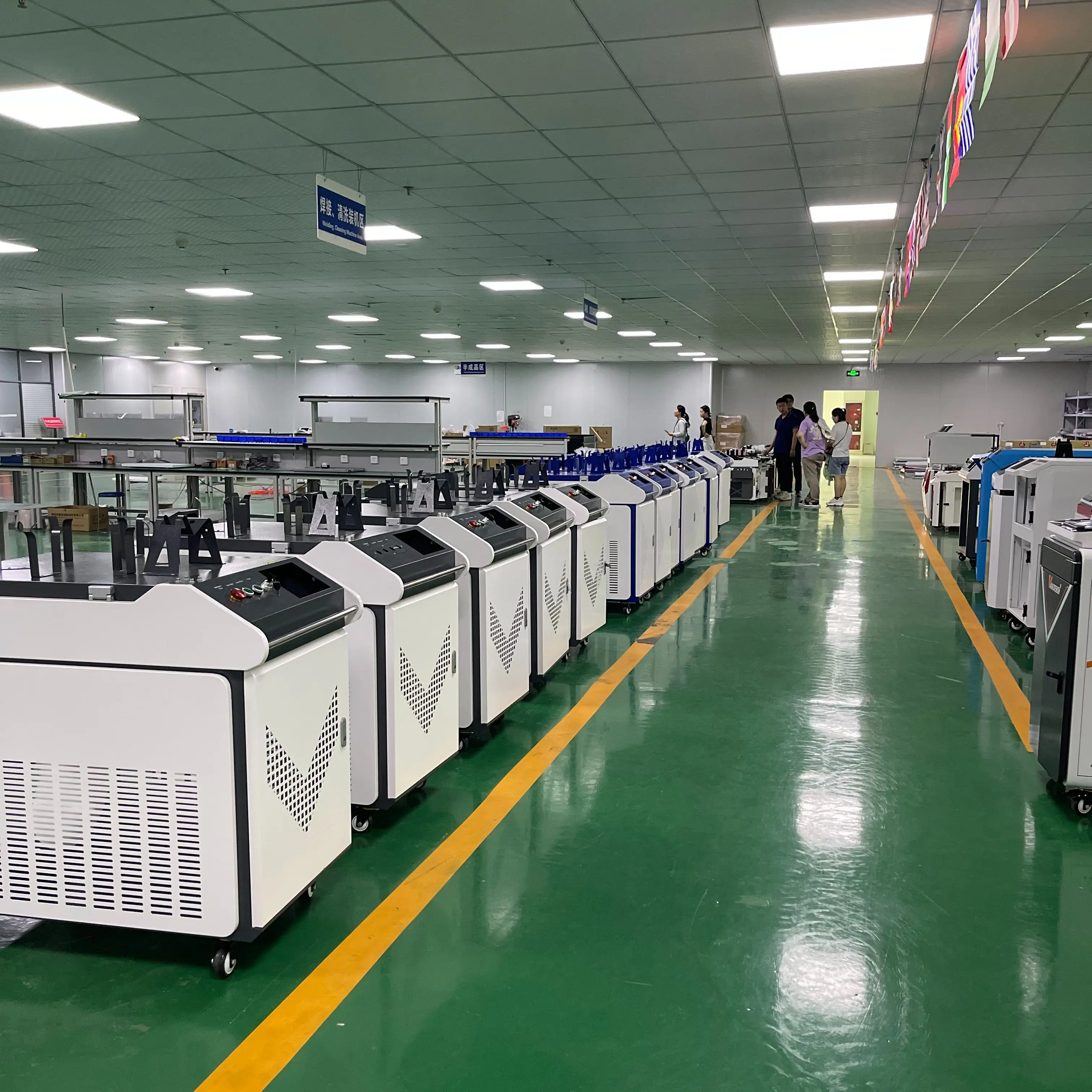 Factory Price Water Chiller Included Handheld Laser Welding Machine Portable Fiber 1000W Welder For Stainless Steel