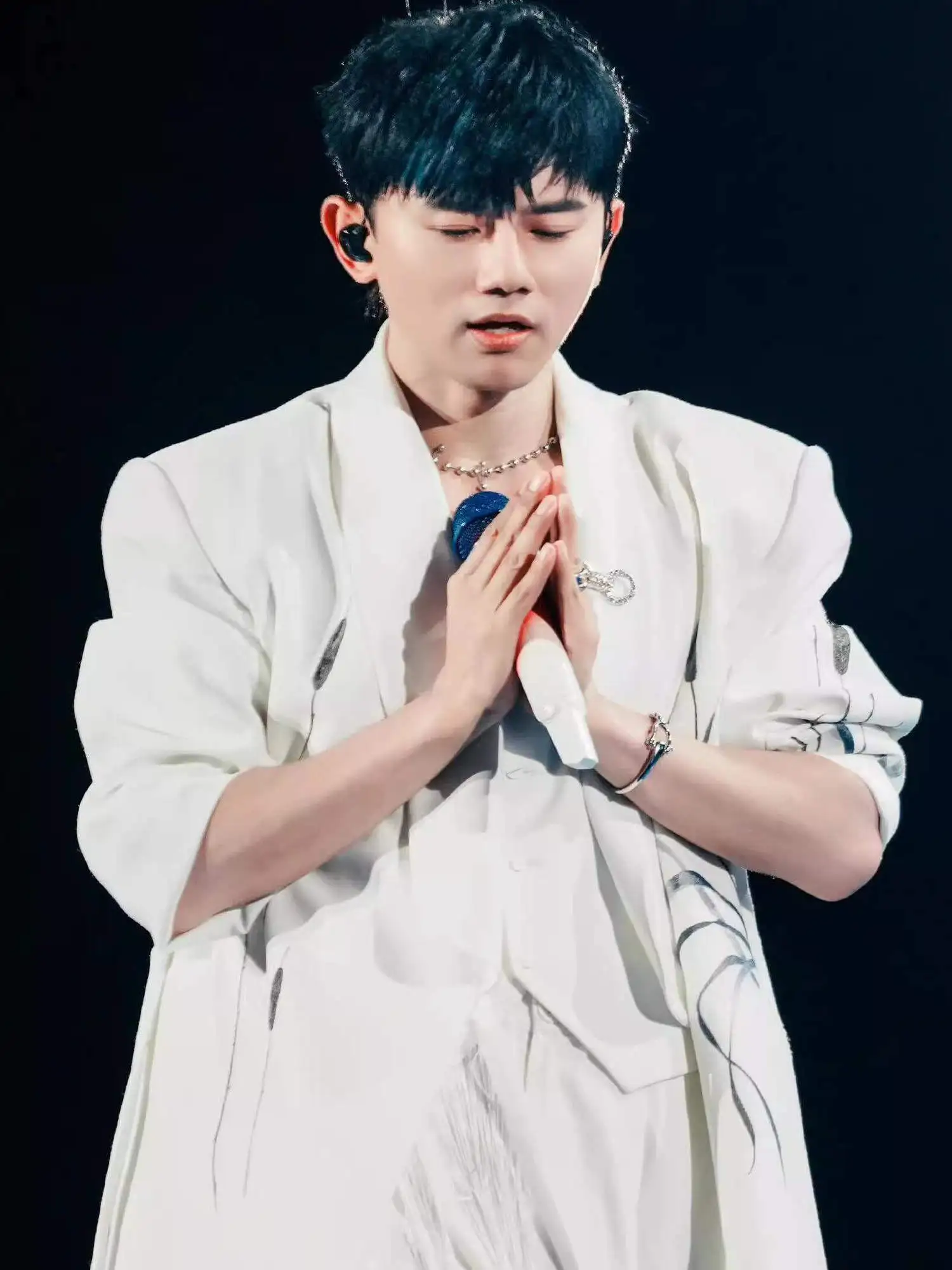 

Zhang Jie Korean Sle White Suit Men's Casual Embroidered Belted Rope Dao Pao Leisure Western Suit Loose Fit Summer Youth Trend