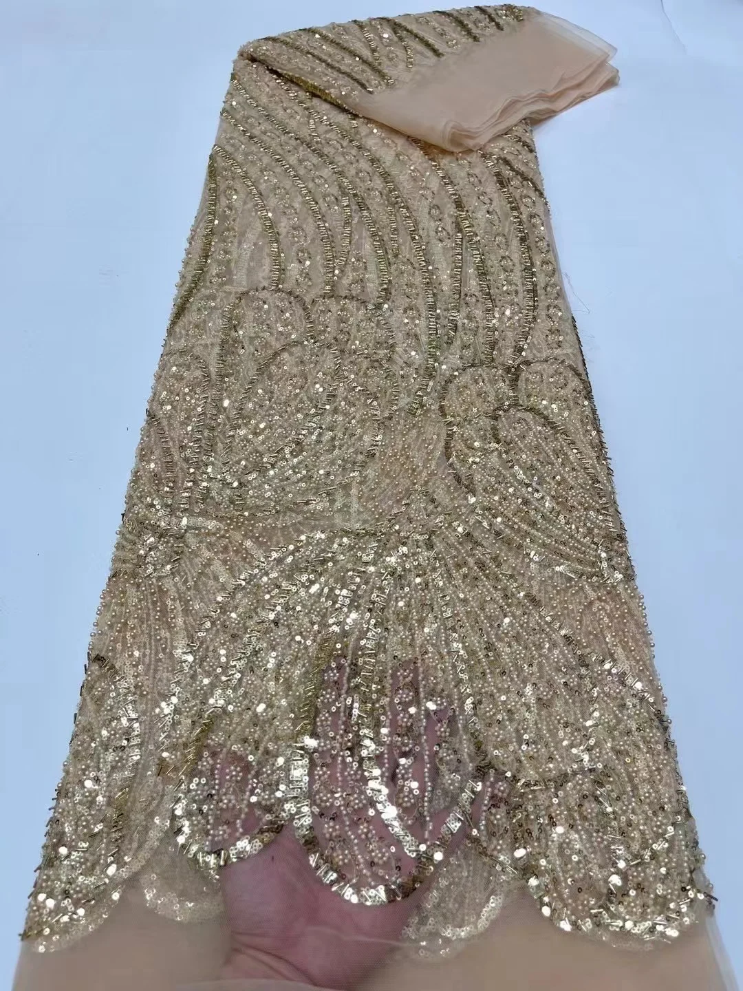 

Luxury African Sequins Beads Luxury Lace Fabric High Quality 5 Yards Handmade Nigerian Beaded Wedding Dress Lace for WomenXH5973