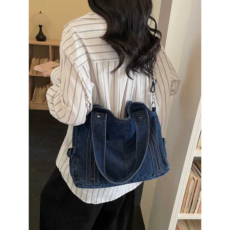 

Vintage Denim Tote Bag for Women, Large Capacity Shoulder Crossbody Bag, Versatile Commuting Bag2026New casual minimalist style