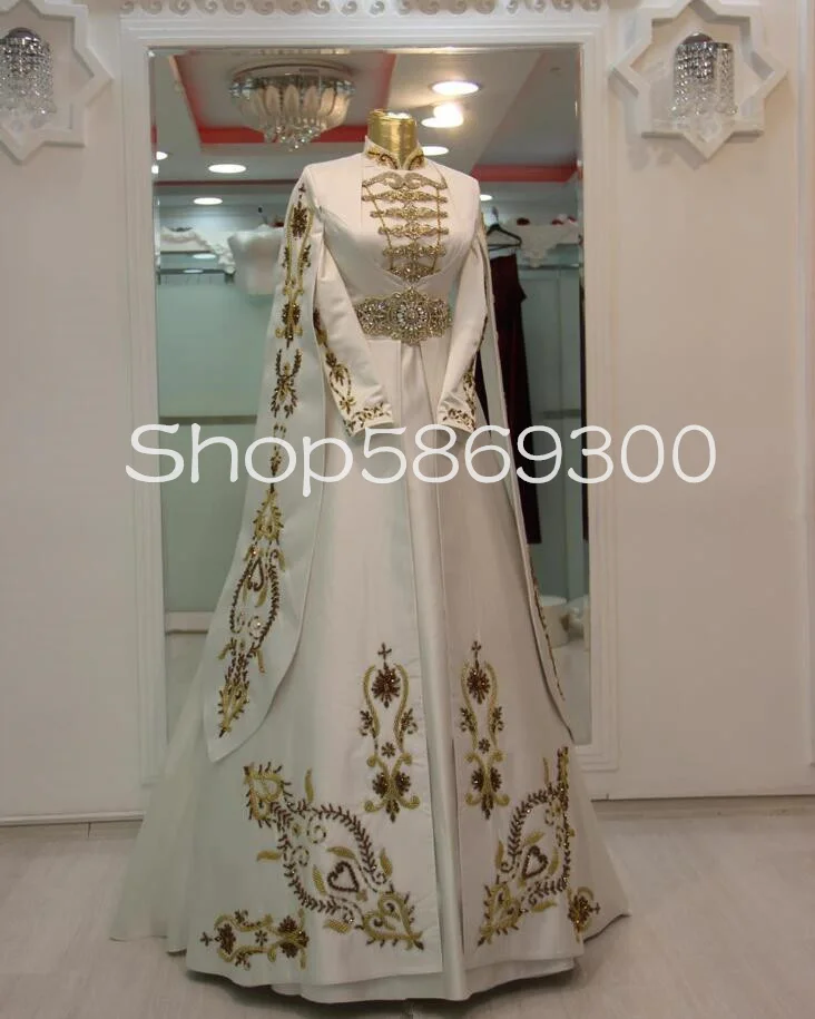 White Caftan Arabic Prom Dresses with Long Sleeve Cape Henna Caucasus National Evening Gown Kaftan Embroidery Beaded