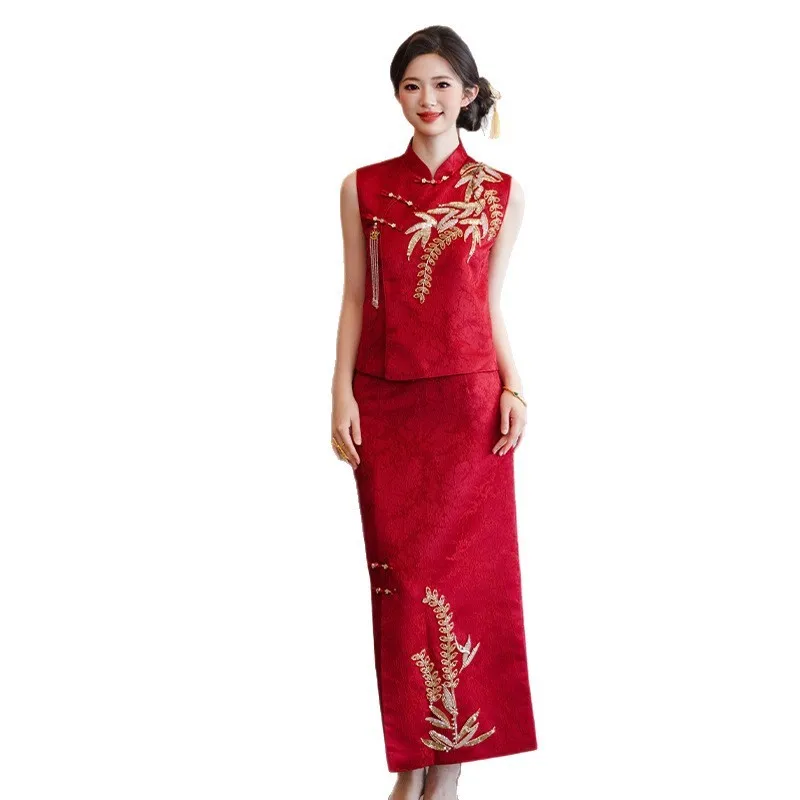 New sleeveless Chinese-style red banquet dress for toasting