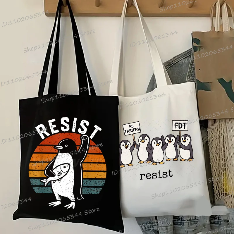 

"Rresist No Tariffs" Funny Penguin Humorous Satirical Quotes Fashion Cartoon Shopping Bags Creative Penguin Women's Handbags