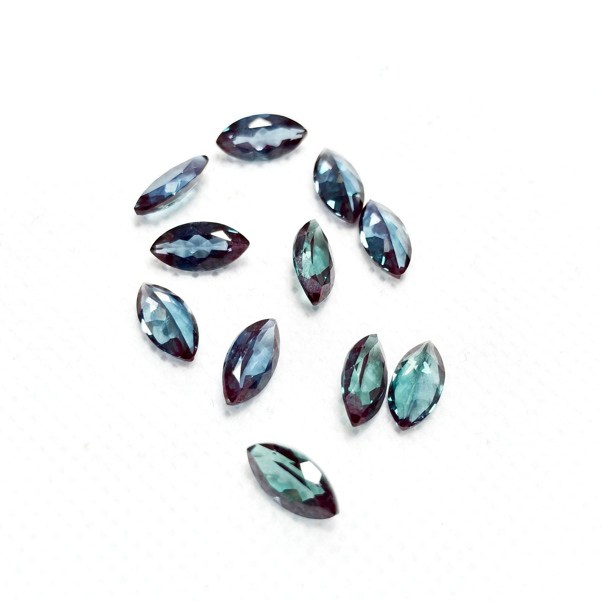 Lab-Created Alexandrite VVS Color Change Russian Purple turns Blue-green Loose Gemstones Marquise Shape Jewelry Ring & Pendant