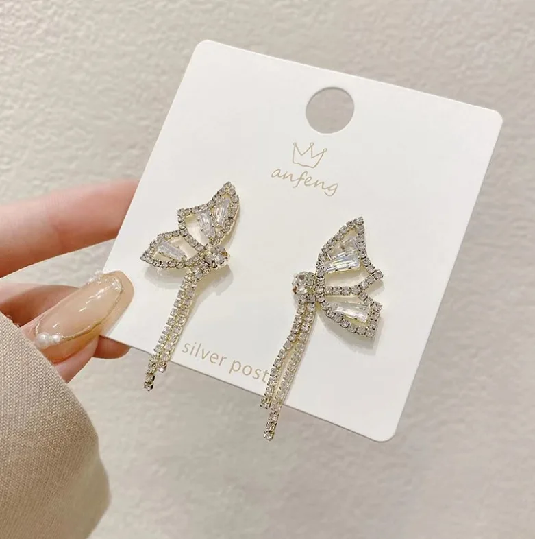 Pendientes colgantes con diamantes de imitación y lazo para mujer y niña, aretes largos con borlas y perlas, joyería coreana elegante para fiesta de bodas