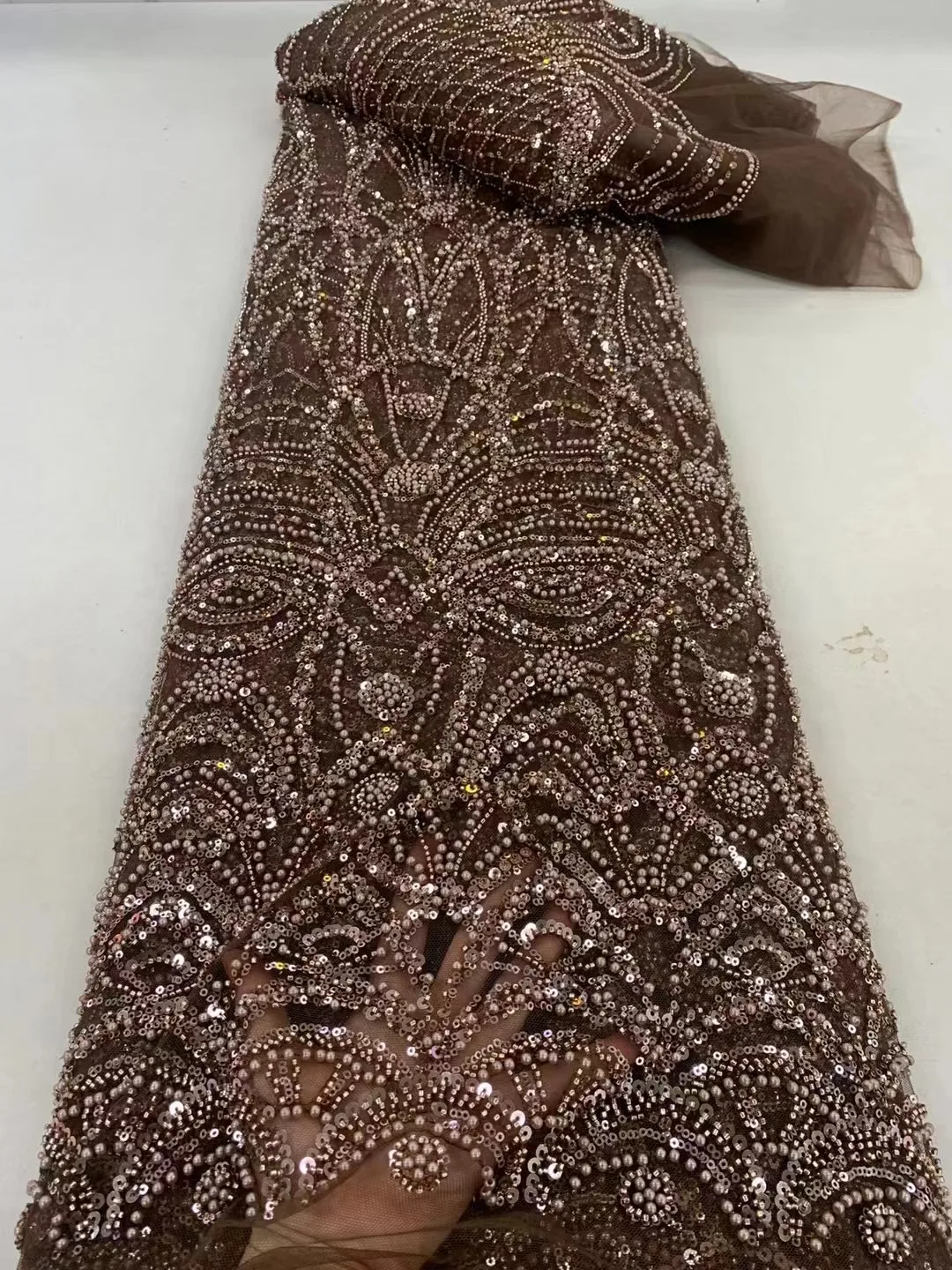 2024 Latest African Sequins Beaded Lace Fabric Brown Embroidery French Mesh Sequins Lace Fabric Nigerian Tulle Lace For Party