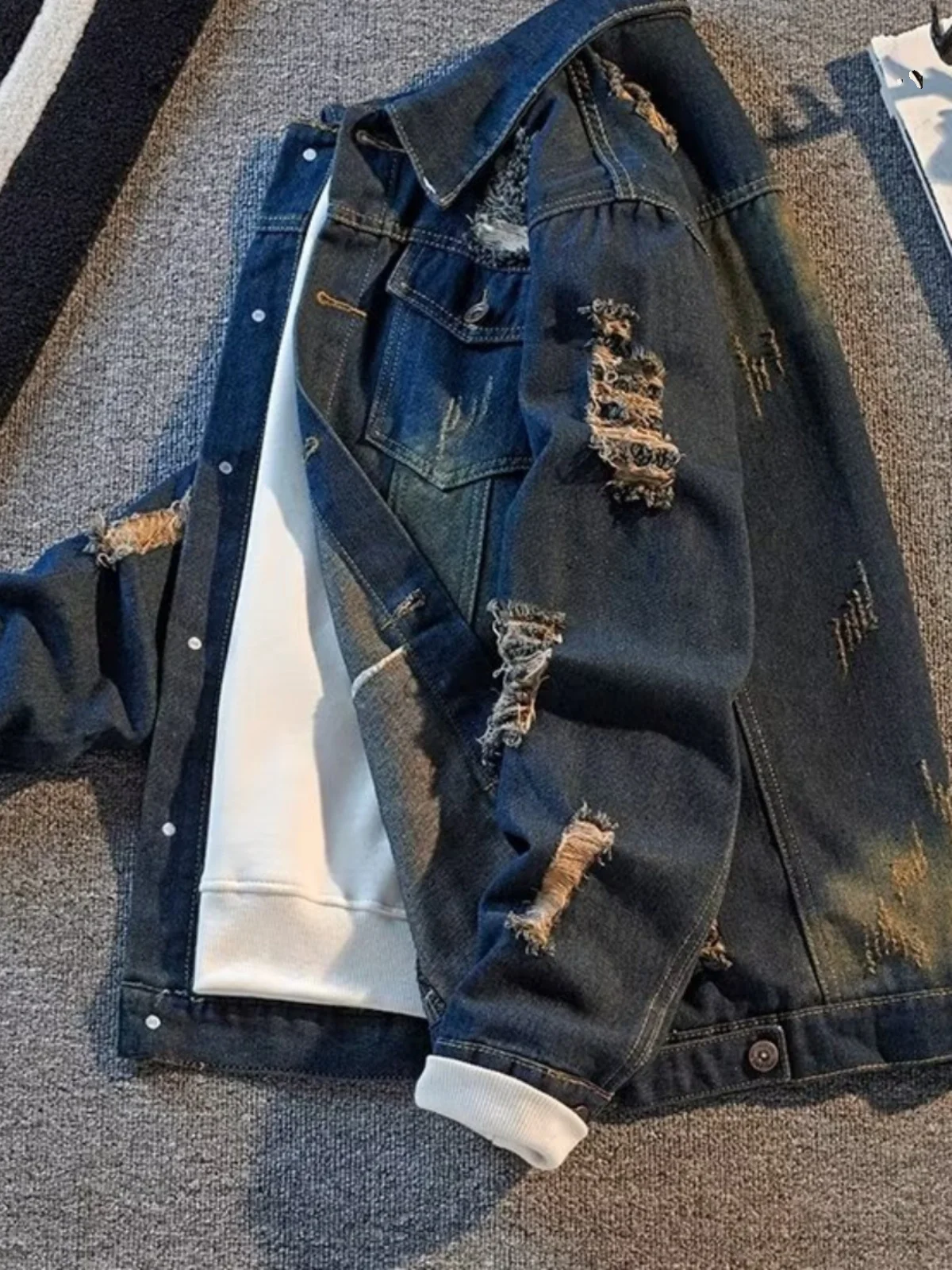 Retro Style Men's Denim Jacket Autumn Fashionable Casual Hole Design Outerwear Single Button Long Sleeve Loose Fit Coat