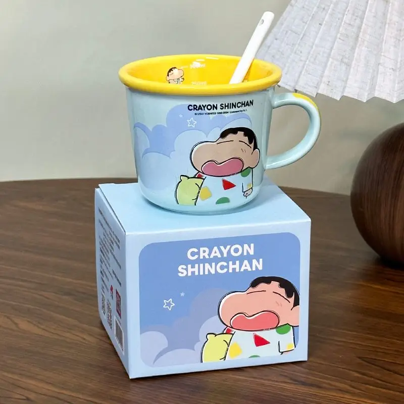 Simpatico cartone animato Kawaii Crayon Shin-Chan autentico tazza di ceramica 2024 nuova tazza d'acqua scala ufficio specifica tazza di caffè tazza di latte regalo