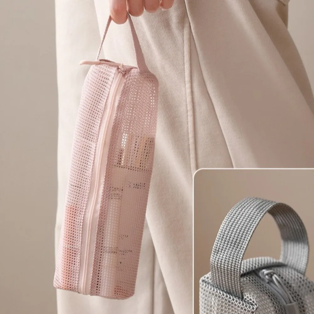 مع مقبض مفيد حقيبة أدوات الزينة الشبكية قابلة للتنفس خفيفة الوزن حقيبة تخزين أدوات الزينة قابلة للطي سريعة الجفاف حقيبة يد للغسيل في الهواء الطلق