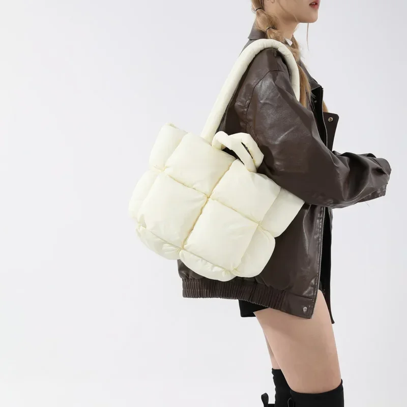 GAINNY Casual Puffer Tote Bag Women Winter Large Capacity Fashion Shoulder Bag Femael Aesthetic Solid Color Handbag Vintage — zdjęcie 5