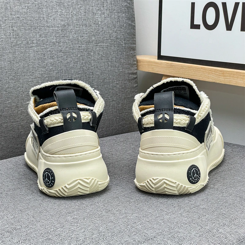 Thick soled raised round head canvas sports and leisure shoes with versatile design, anti slip and breathable board shoes