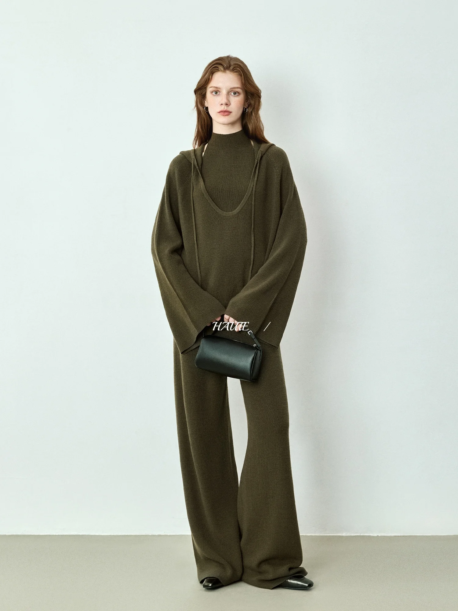 

Комплект из трех предметов SUK: шерстяная повседневная одежда для женщин, толстовка с капюшоном, широкие брюки, машинная стирка, 100% шерсть, комфортный осенний наряд