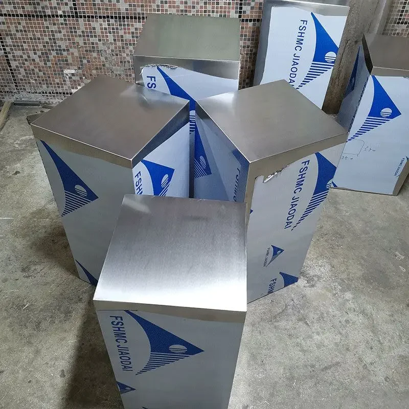 

Квадратная матовая нержавеющая сталь, серебряная витрина, витрина магазина одежды, поточный стол, витрина для обуви и головных уборов, стол для цветочного горшка