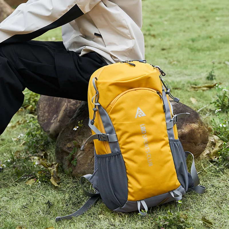 Large Ultra-Light Out Hiking Mountaineering Bag Stylish Colour-Block Women Backpack Waterproof Breathable Casual Travel Rucksack