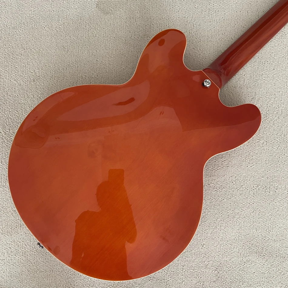 صنع في الصين، جيتار كهربائي مجوف لموسيقى الجاز، أجهزة كروم، بيك اب HH، جسم جيتار خشب القيقب، توصيل مجاني