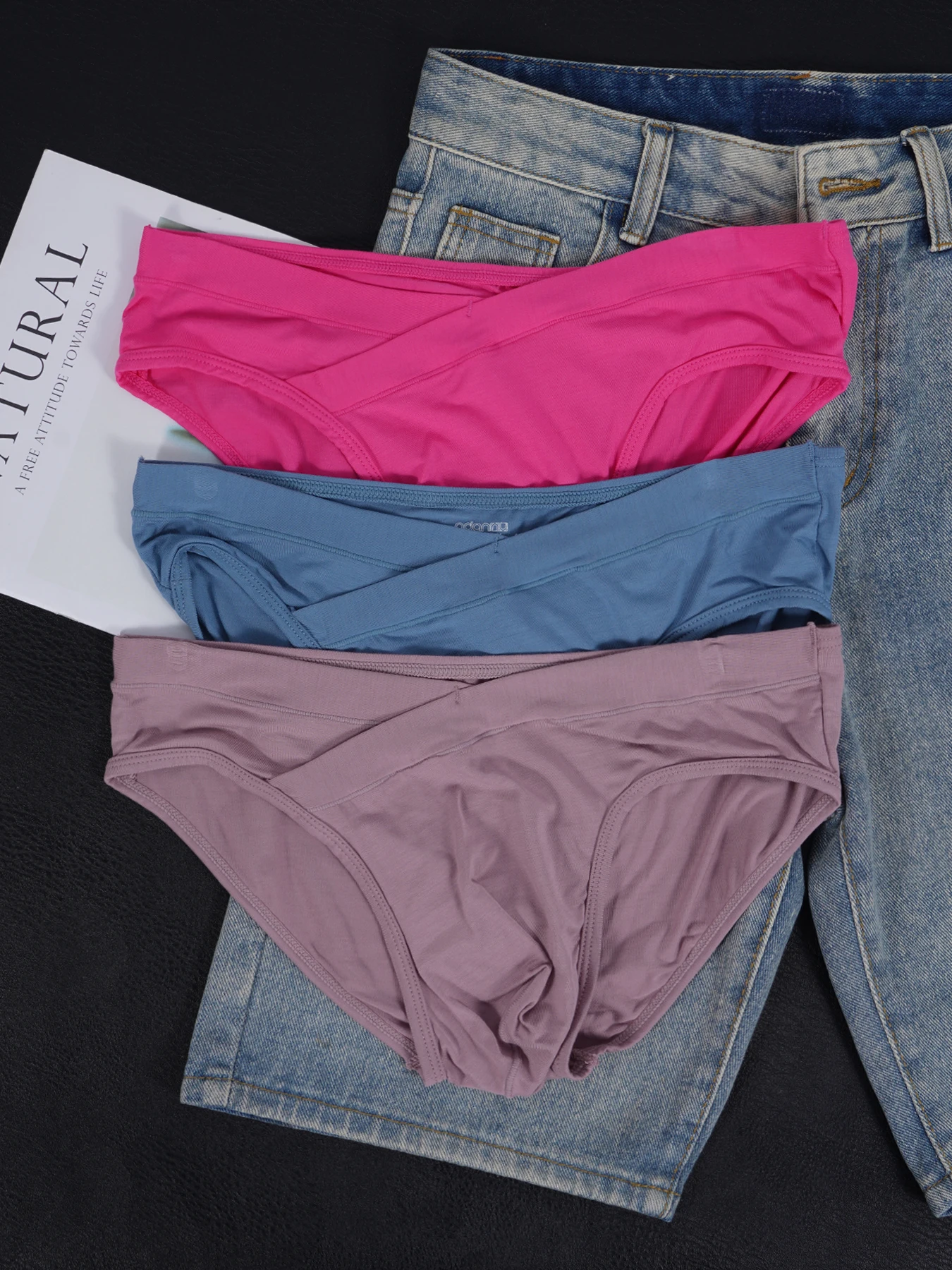 

3 PCS Men's Modal Briefs U Convex Pouch Seamless Elastic Waistband Soft Skin-Friendly Breathable Underwear
