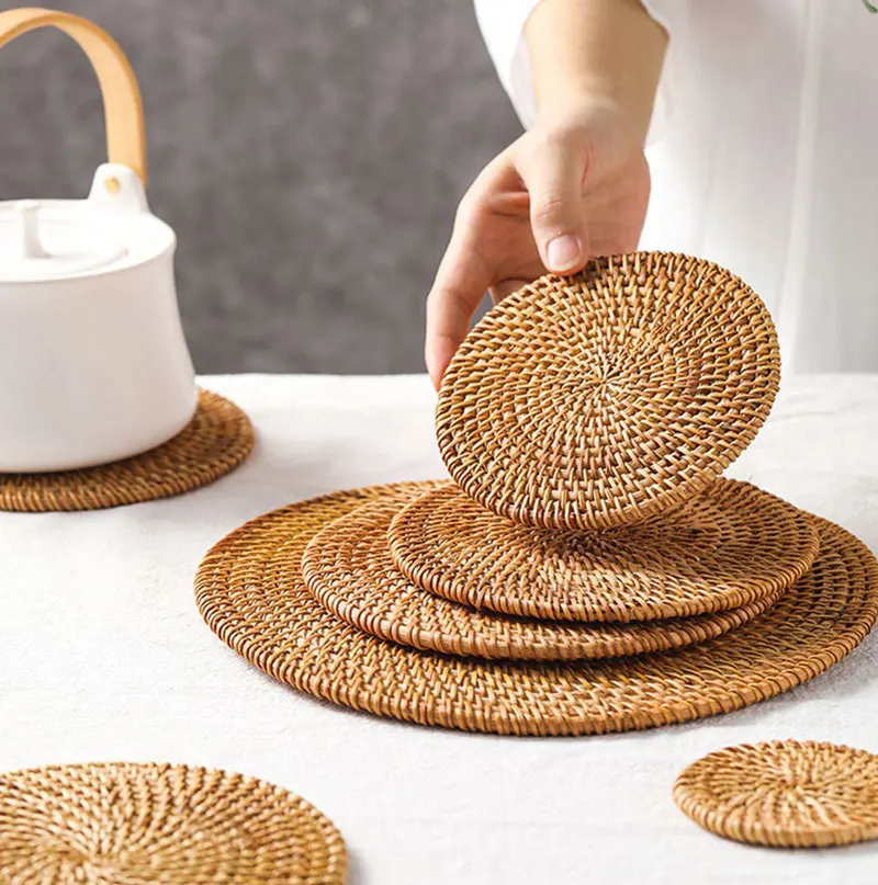 Herbstliches handgewebtes Rattan-Untersetzer-Set: Kreative runde Tassen- und Schalenunterlagen für Esszimmer und Tee – Isoliermatten aus Rattan – Detail 1