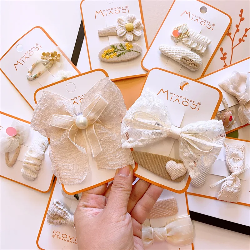 2 teile/satz Mädchen Stoff haarspangen mädchen Baby niedlichen Bogen haarspange Kinder Blumen haarklammer Spitze Stickerei Haarnadeln und Clips Haarschmuck – Detail 2