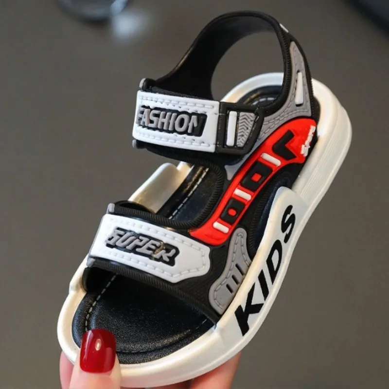 

Оптовая продажа детских сандалий 2025Лето Новые сандалии для мальчиков Carden Shoes Нескользящая пляжная обувь на мягкой подошве Allmatch Детская обувь Женские сандалии