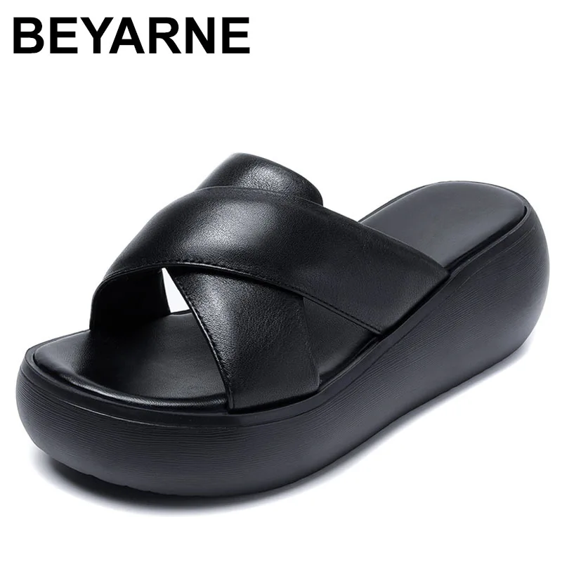 

Лето 2022, повседневные шлепанцы на танкетке и массивной платформе, женские сандалии с открытым носком из натуральной коровьей кожи с крестом